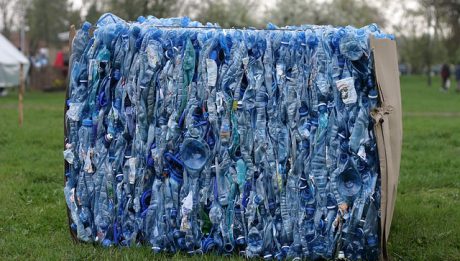 Unia Europejska walczy z plastikiem – jakie przepisy chce wprowadzić?
